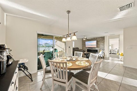 Villa ou maison à vendre à Wimauma, Floride: 4 chambres, 171.5 m2 № 2427620 - photo 4