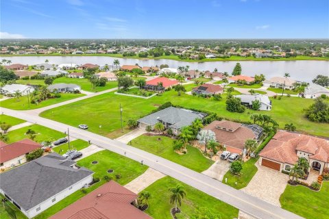 Villa ou maison à vendre à Punta Gorda, Floride: 3 chambres, 248.42 m2 № 2289559 - photo 15