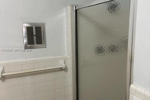 Appartement à louer à Pompano Beach, Floride: 2 chambres, 668.15 m2 № 2414856 - photo 4