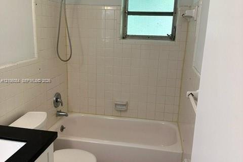 Appartement à louer à Pompano Beach, Floride: 2 chambres, 668.15 m2 № 2414856 - photo 11