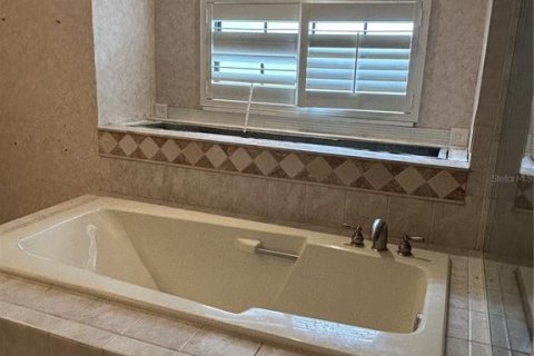 Casa en venta en Tarpon Springs, Florida, 3 dormitorios, 197.42 m2 № 2216431 - foto 14