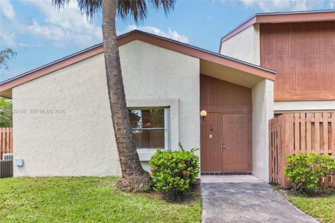 Condominio en Miami, Florida, 3 dormitorios  № 2078789