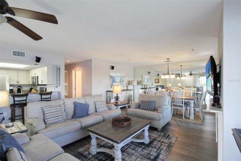 Condominio en alquiler en Sarasota, Florida, 3 dormitorios, 170.48 m2 № 2298811 - foto 13