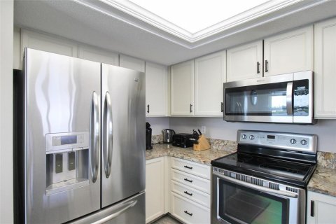 Condominio en alquiler en Sarasota, Florida, 3 dormitorios, 170.48 m2 № 2298811 - foto 17