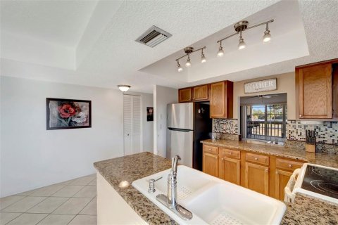 Copropriété à louer à Englewood, Floride: 2 chambres, 106.19 m2 № 1716614 - photo 9