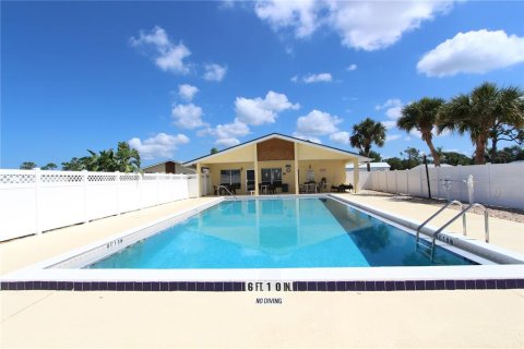 Copropriété à louer à Englewood, Floride: 2 chambres, 106.19 m2 № 1716614 - photo 23