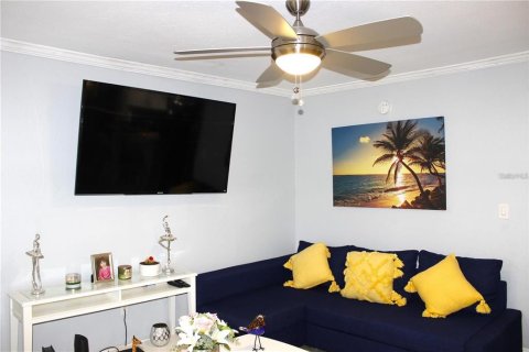Copropriété à vendre à Tampa, Floride: 1 chambre, 63.36 m2 № 1905215 - photo 6