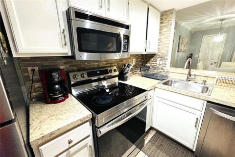 Copropriété à vendre à Tampa, Floride: 1 chambre, 63.36 m2 № 1905215 - photo 12