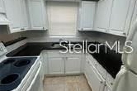 Adosado en alquiler en Winter Haven, Florida, 2 dormitorios, 86.96 m2 № 1632457 - foto 2