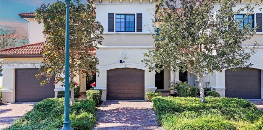 Townhouse in Oakland Park, Florida 3 bedrooms, 121.05 sq.m. № 2027162