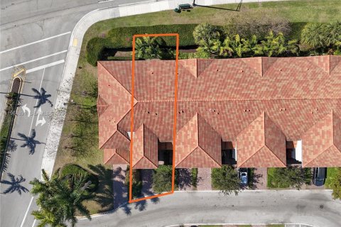 Townhouse in Oakland Park, Florida 3 bedrooms, 121.05 sq.m. № 2027162 - photo 25