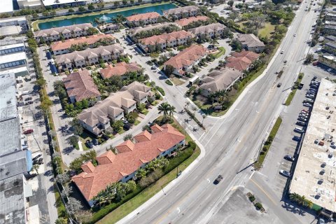 Townhouse in Oakland Park, Florida 3 bedrooms, 121.05 sq.m. № 2027162 - photo 28