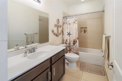 Townhouse in Oakland Park, Florida 3 bedrooms, 121.05 sq.m. № 2027162 - photo 18