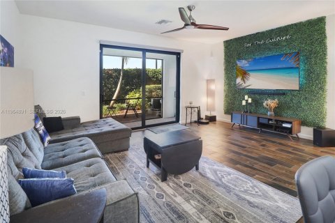 Townhouse in Oakland Park, Florida 3 bedrooms, 121.05 sq.m. № 2027162 - photo 7