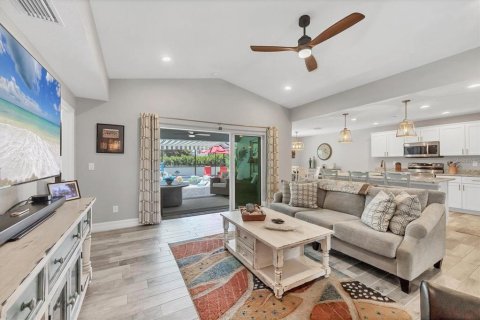 House in Rotonda, Florida 3 bedrooms, 149.29 sq.m. № 1586404 - photo 5