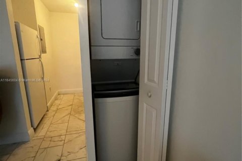 Copropriété à vendre à Miami Beach, Floride: 1 chambre, 43.66 m2 № 2040409 - photo 11
