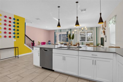 Villa ou maison à vendre à Kissimmee, Floride: 8 chambres, 399.94 m2 № 2277484 - photo 13