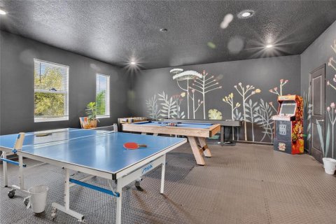 Villa ou maison à vendre à Kissimmee, Floride: 8 chambres, 399.94 m2 № 2277484 - photo 6