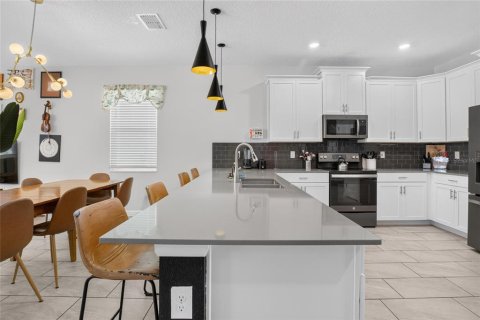 Villa ou maison à vendre à Kissimmee, Floride: 8 chambres, 399.94 m2 № 2277484 - photo 11