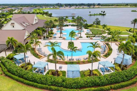 House in Loxahatchee Groves, Florida 3 bedrooms, 178.84 sq.m. № 699609 - photo 1