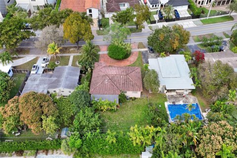 Купить виллу или дом в Норт-Майами, Флорида 3 спальни, 178.74м2, № 2043698 - фото 2