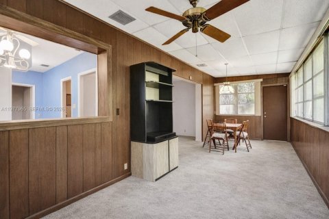 Купить виллу или дом в Норт-Майами, Флорида 3 спальни, 178.74м2, № 2043698 - фото 25