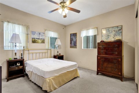 Купить виллу или дом в Норт-Майами, Флорида 3 спальни, 178.74м2, № 2043698 - фото 14