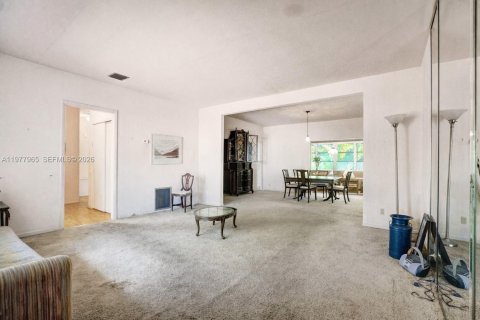 Купить виллу или дом в Норт-Майами, Флорида 3 спальни, 178.74м2, № 2043698 - фото 19