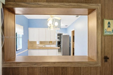 Купить виллу или дом в Норт-Майами, Флорида 3 спальни, 178.74м2, № 2043698 - фото 24