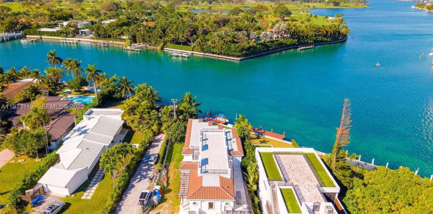 Дом в Серфсайд, Флорида 6 спален, 650.32м2 № 1991829