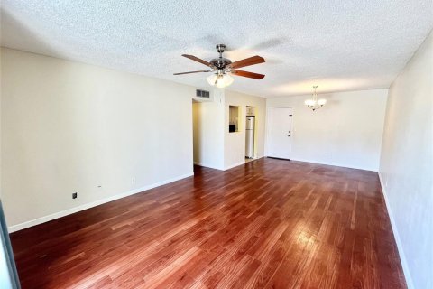 Copropriété à vendre à Deerfield Beach, Floride: 2 chambres, 85.47 m2 № 2084948 - photo 9