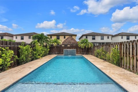 Townhouse in Homestead, Florida 3 bedrooms, 164.62 sq.m. № 1881489 - photo 9