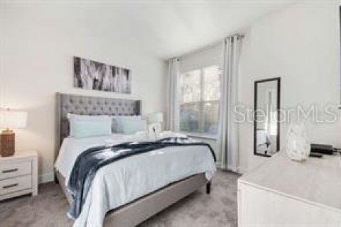 Townhouse in Clermont, Florida 3 bedrooms, 172.05 sq.m. № 2204787 - photo 6