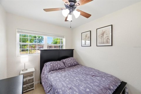 House in Seminole, Florida 3 bedrooms, 107.02 sq.m. № 2208593 - photo 27