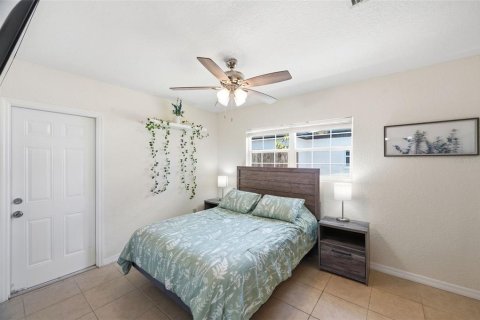 House in Seminole, Florida 3 bedrooms, 107.02 sq.m. № 2208593 - photo 20