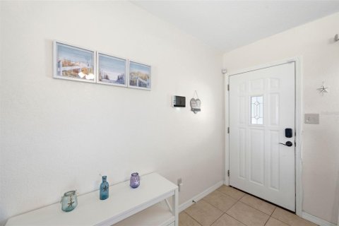 House in Seminole, Florida 3 bedrooms, 107.02 sq.m. № 2208593 - photo 6