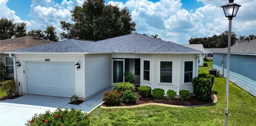 Casa en Leesburg, Florida 2 dormitorios, 127.28 m2 № 1900747