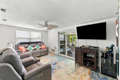 Casa en venta en Hudson, Florida, 3 dormitorios, 107.02 m2 № 2385593 - foto 3