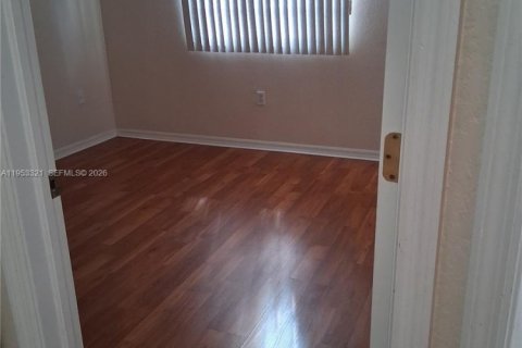 Adosado en alquiler en Margate, Florida, 3 dormitorios, 141.03 m2 № 2008802 - foto 11