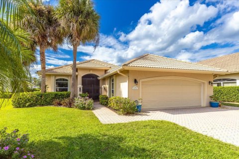 Casa en venta en Port St. Lucie, Florida, 2 dormitorios, 175.59 m2 № 1953925 - foto 7