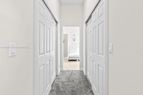 Casa en venta en Port St. Lucie, Florida, 2 dormitorios, 175.59 m2 № 1953925 - foto 29