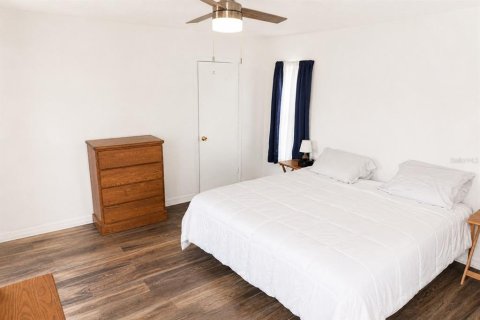 Condo in Clearwater, Florida, 2 bedrooms  № 2208954 - photo 10