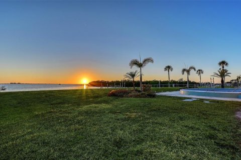 Casa en venta en Sarasota, Florida, 4 dormitorios, 348.94 m2 № 2135011 - foto 9