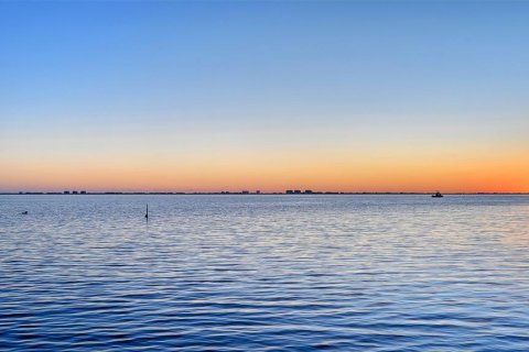 Casa en venta en Sarasota, Florida, 4 dormitorios, 348.94 m2 № 2135011 - foto 20
