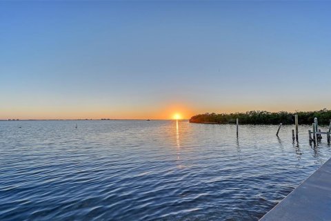 Casa en venta en Sarasota, Florida, 4 dormitorios, 348.94 m2 № 2135011 - foto 12