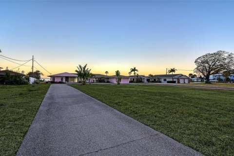 Casa en Sarasota, Florida 4 dormitorios, 348.94 m2 № 2135011