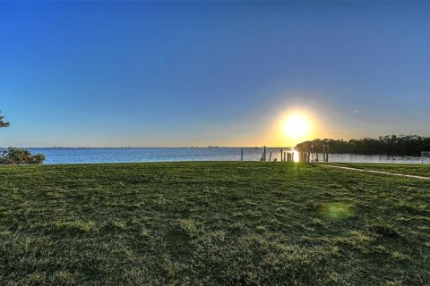 Casa en venta en Sarasota, Florida, 4 dormitorios, 348.94 m2 № 2135011 - foto 8