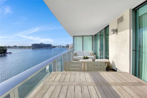 Copropriété à vendre à Miami Beach, Floride: 2 chambres, 106.19 m2 № 1926887 - photo 7