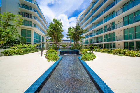Copropriété à vendre à Miami Beach, Floride: 2 chambres, 106.19 m2 № 1926887 - photo 26