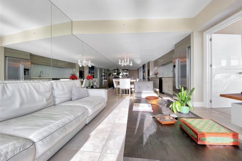 Copropriété à vendre à Miami Beach, Floride: 2 chambres, 106.19 m2 № 1926887 - photo 6